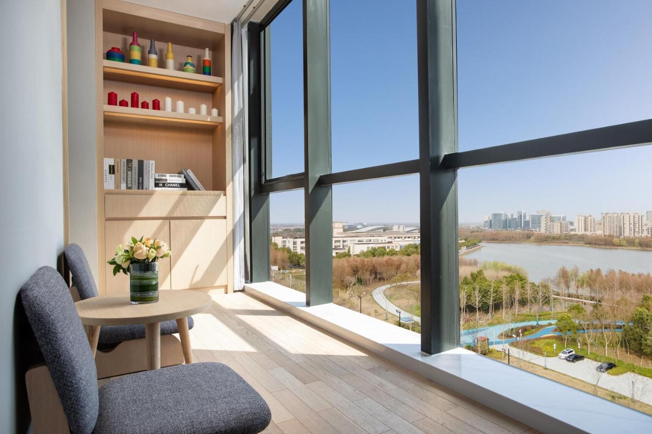 Holiday Inn Shanghai Dishui Lake By Ihg Nanhui Exterior photo